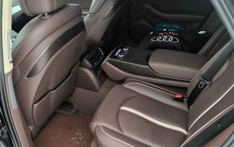 Audi A8, 2014 год, 2 000 000 рублей, 9 фотография