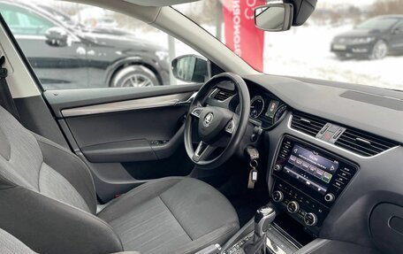 Skoda Octavia, 2017 год, 1 629 000 рублей, 23 фотография