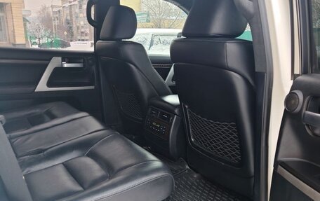 Toyota Land Cruiser 200, 2015 год, 5 900 000 рублей, 18 фотография