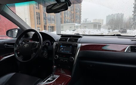 Toyota Camry, 2011 год, 1 290 000 рублей, 10 фотография