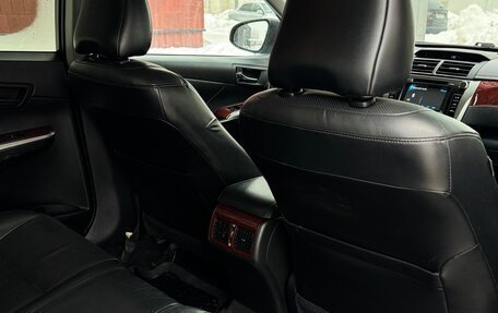 Toyota Camry, 2011 год, 1 290 000 рублей, 14 фотография