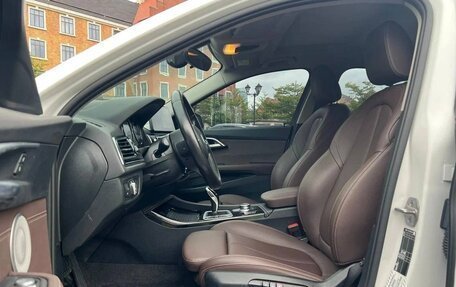 BMW 1 серия, 2022 год, 2 000 000 рублей, 13 фотография