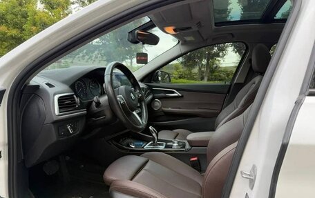 BMW 1 серия, 2022 год, 2 000 000 рублей, 14 фотография