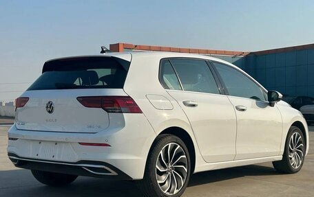 Volkswagen Golf VIII, 2022 год, 1 900 000 рублей, 5 фотография