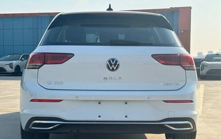 Volkswagen Golf VIII, 2022 год, 1 900 000 рублей, 7 фотография