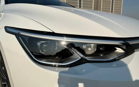 Volkswagen Golf VIII, 2022 год, 1 900 000 рублей, 12 фотография