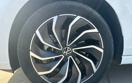 Volkswagen Golf VIII, 2022 год, 1 900 000 рублей, 22 фотография