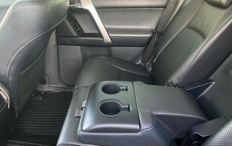 Toyota Land Cruiser Prado 150 рестайлинг 2, 2012 год, 2 690 000 рублей, 10 фотография