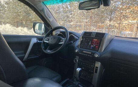 Toyota Land Cruiser Prado 150 рестайлинг 2, 2012 год, 2 690 000 рублей, 8 фотография