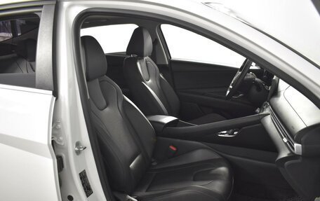 Hyundai Elantra, 2024 год, 2 078 100 рублей, 8 фотография