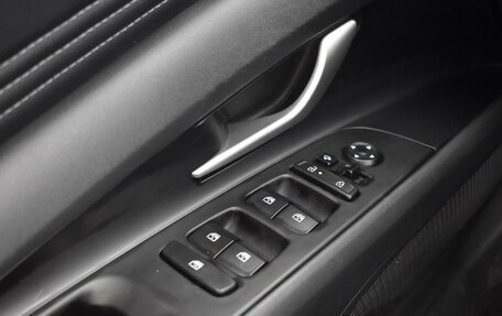 Hyundai Elantra, 2024 год, 2 078 100 рублей, 26 фотография