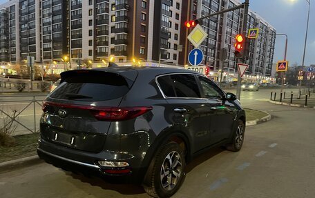KIA Sportage IV рестайлинг, 2018 год, 1 945 000 рублей, 10 фотография
