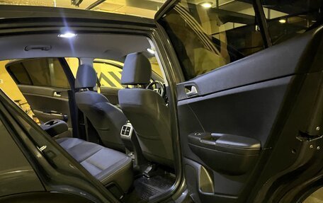 KIA Sportage IV рестайлинг, 2018 год, 1 945 000 рублей, 36 фотография