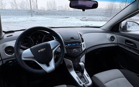 Chevrolet Cruze II, 2014 год, 800 000 рублей, 8 фотография