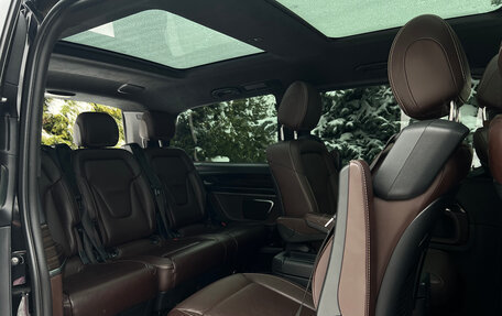 Mercedes-Benz V-Класс, 2017 год, 5 050 000 рублей, 8 фотография