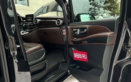 Mercedes-Benz V-Класс, 2017 год, 5 050 000 рублей, 16 фотография