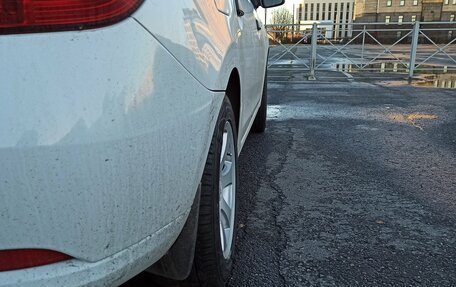 Renault Logan II, 2014 год, 550 000 рублей, 2 фотография