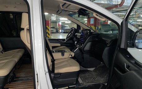 Hyundai Staria, 2024 год, 5 800 000 рублей, 10 фотография