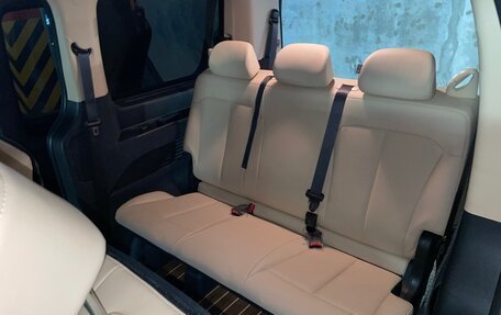 Hyundai Staria, 2024 год, 5 800 000 рублей, 38 фотография