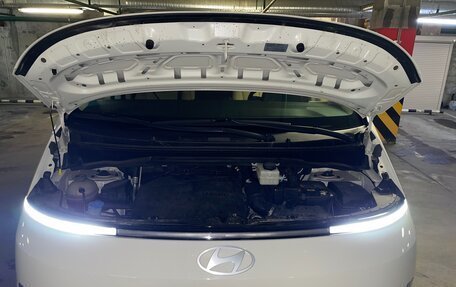 Hyundai Staria, 2024 год, 5 800 000 рублей, 28 фотография