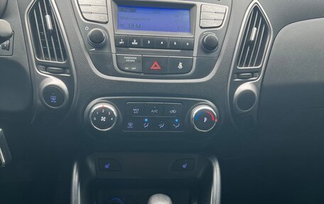 Hyundai ix35 I рестайлинг, 2014 год, 1 300 000 рублей, 22 фотография