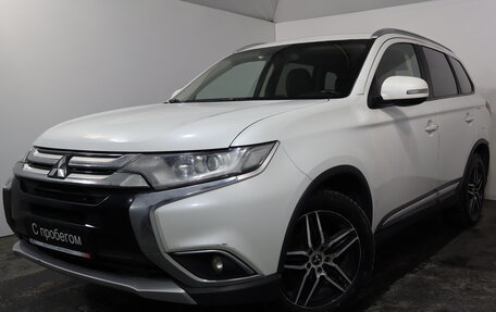 Mitsubishi Outlander III рестайлинг 3, 2017 год, 1 599 000 рублей, 3 фотография