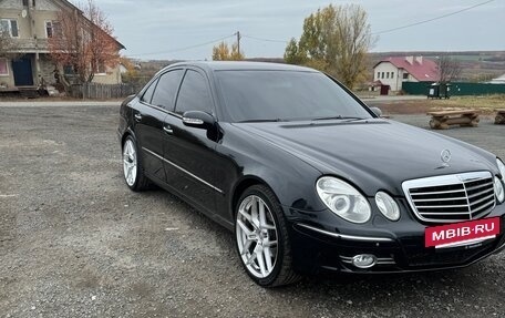 Mercedes-Benz E-Класс, 2004 год, 850 000 рублей, 2 фотография