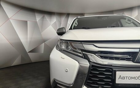 Mitsubishi Pajero Sport III рестайлинг, 2020 год, 2 848 000 рублей, 10 фотография