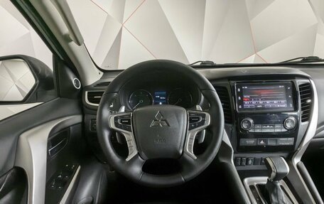 Mitsubishi Pajero Sport III рестайлинг, 2020 год, 2 848 000 рублей, 20 фотография