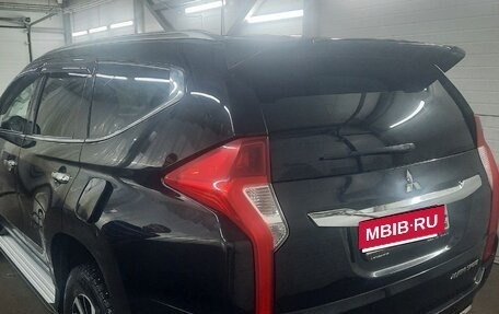 Mitsubishi Pajero Sport III рестайлинг, 2018 год, 3 150 000 рублей, 1 фотография