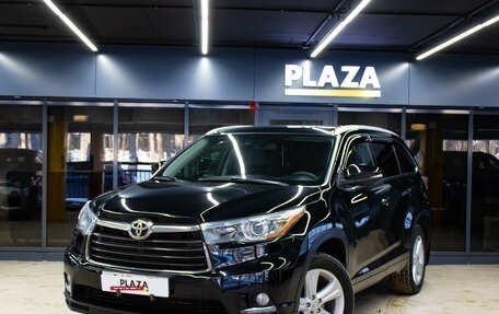 Toyota Highlander III, 2015 год, 2 579 000 рублей, 1 фотография