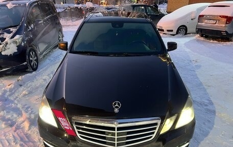 Mercedes-Benz E-Класс, 2010 год, 1 450 000 рублей, 2 фотография