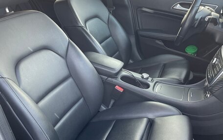 Mercedes-Benz GLA, 2017 год, 2 150 000 рублей, 14 фотография