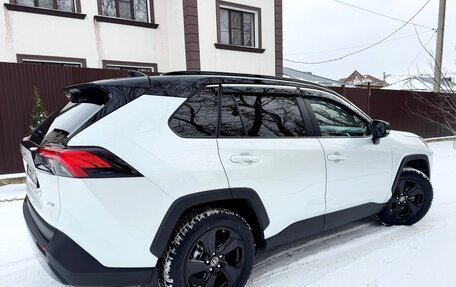 Toyota RAV4, 2021 год, 4 650 000 рублей, 3 фотография