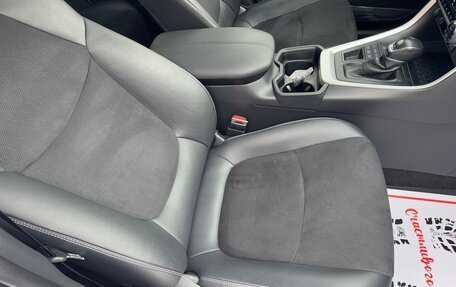 Toyota RAV4, 2021 год, 4 650 000 рублей, 9 фотография