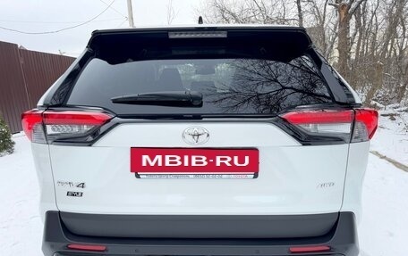 Toyota RAV4, 2021 год, 4 650 000 рублей, 18 фотография