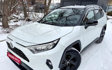 Toyota RAV4, 2021 год, 4 650 000 рублей, 35 фотография
