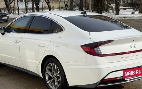 Hyundai Sonata VIII, 2021 год, 2 600 000 рублей, 3 фотография