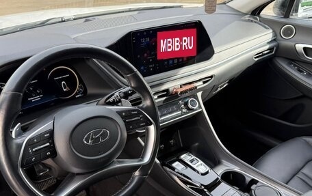 Hyundai Sonata VIII, 2021 год, 2 600 000 рублей, 9 фотография