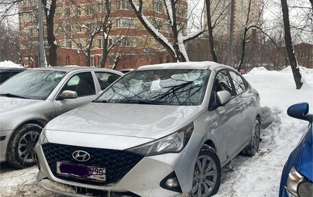Hyundai Solaris II рестайлинг, 2020 год, 2 200 000 рублей, 3 фотография