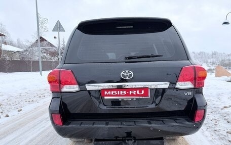 Toyota Land Cruiser 200, 2013 год, 2 999 000 рублей, 9 фотография