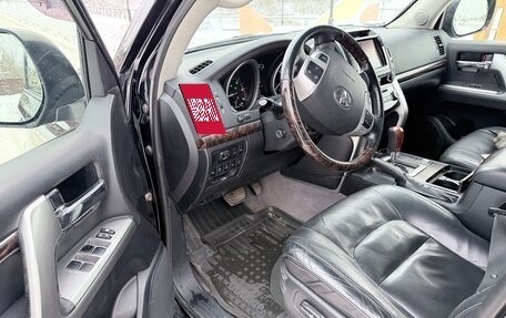 Toyota Land Cruiser 200, 2013 год, 2 999 000 рублей, 13 фотография