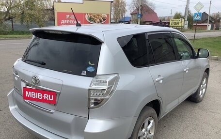 Toyota Vanguard, 2011 год, 1 650 000 рублей, 3 фотография