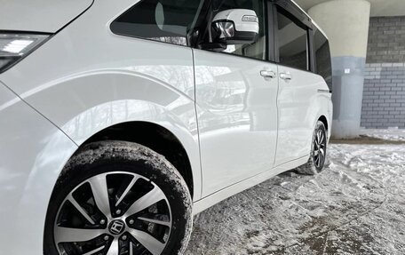 Honda Stepwgn IV, 2016 год, 1 400 000 рублей, 6 фотография