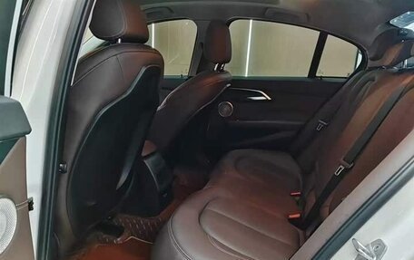 BMW 1 серия, 2023 год, 1 800 000 рублей, 9 фотография