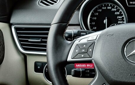 Mercedes-Benz M-Класс, 2012 год, 2 500 000 рублей, 25 фотография