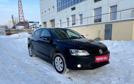 Volkswagen Jetta VI, 2012 год, 1 130 000 рублей, 2 фотография