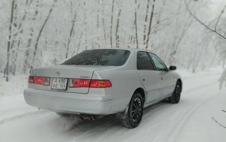 Toyota Camry, 1999 год, 290 000 рублей, 3 фотография