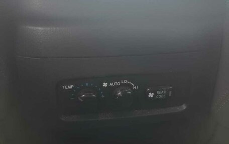 Toyota Land Cruiser Prado 120 рестайлинг, 2005 год, 2 150 000 рублей, 8 фотография