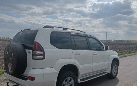 Toyota Land Cruiser Prado 120 рестайлинг, 2005 год, 2 150 000 рублей, 2 фотография